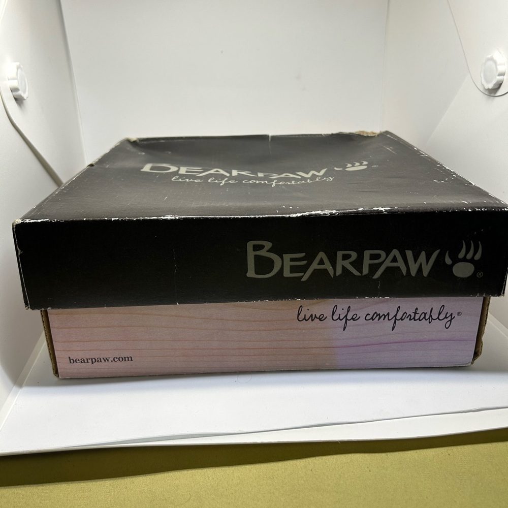 NWT Bearpaw Tan Suede Boots - Picture 10 of 11